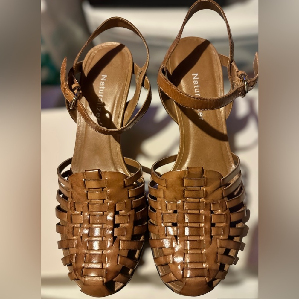 Women’s woven leather sandals
